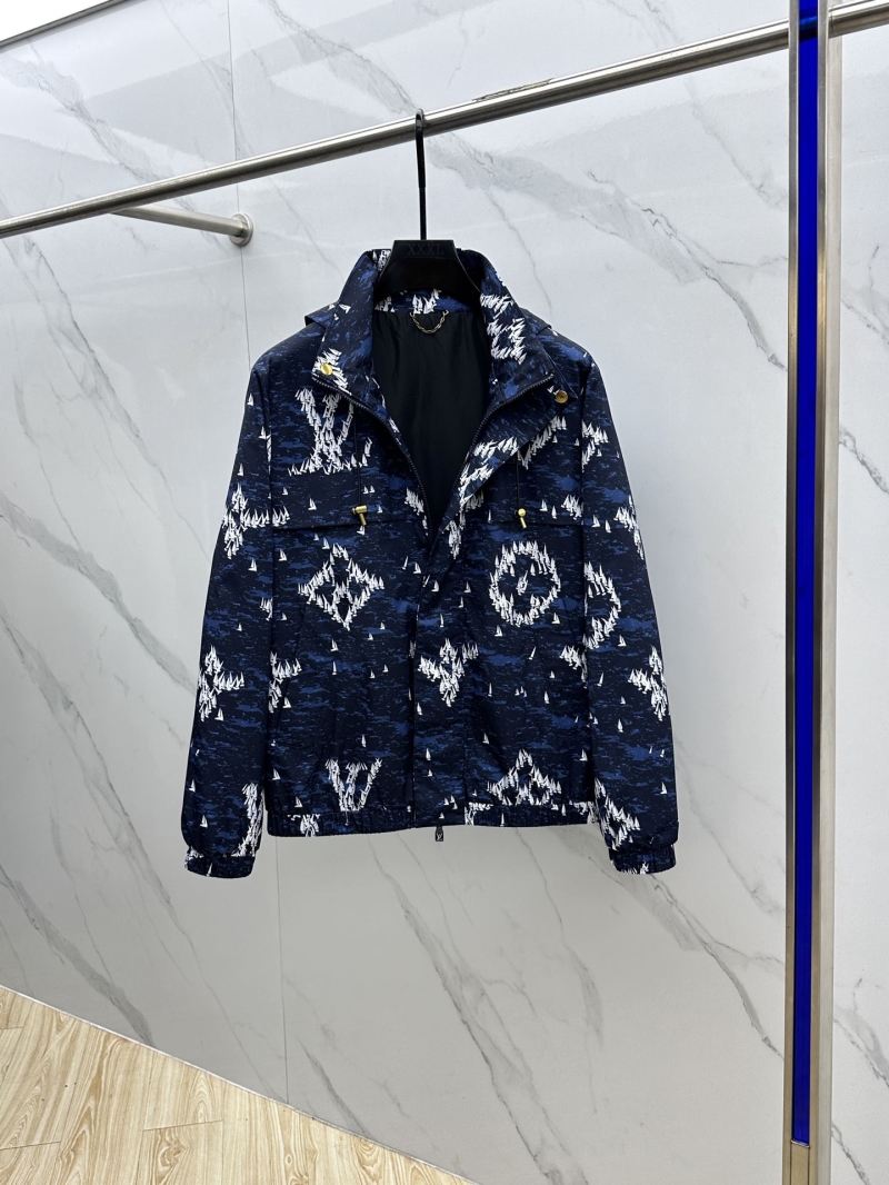 l0vis Vvtt0n outwear